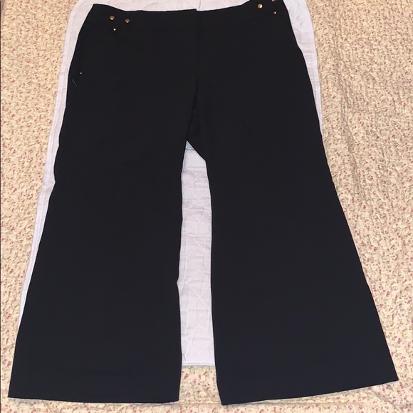 SOHO APPAREL LTD. Pants & Jumpsuits Soho Apparel Ltd Cropped Ankle